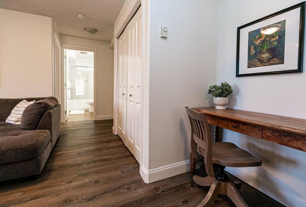 Villa Cozy Renovated Oasis W Private Terrace & Parking Victoria Exterior foto