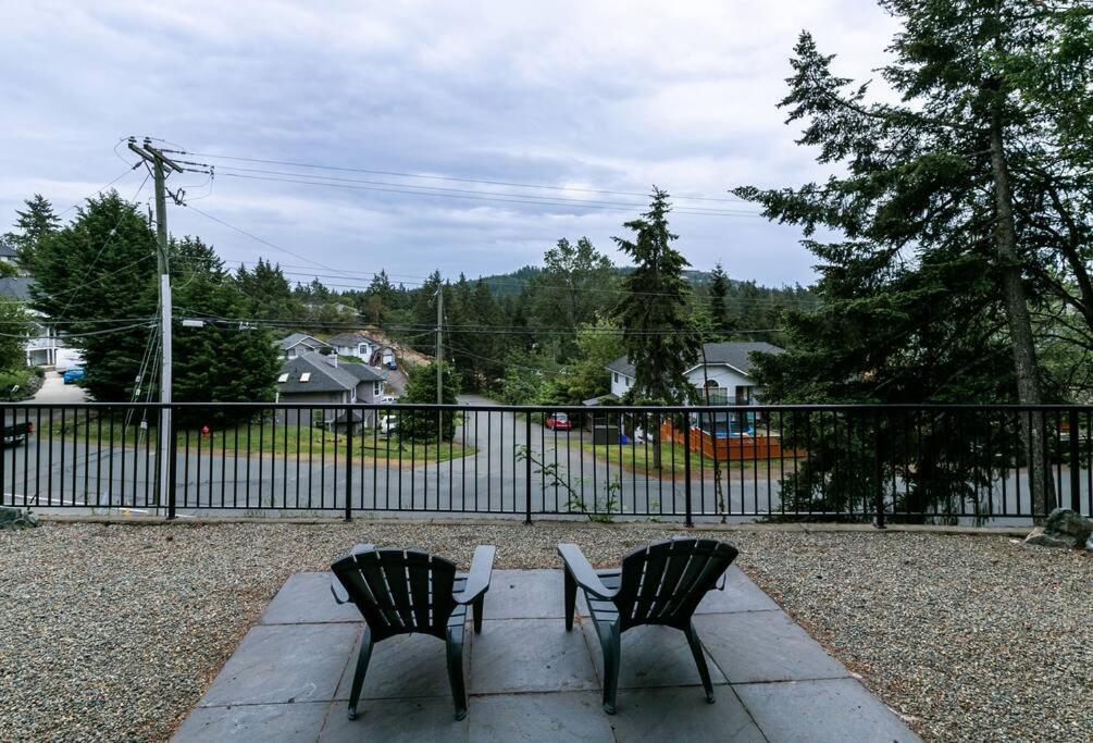 Villa Cozy Renovated Oasis W Private Terrace & Parking Victoria Exterior foto