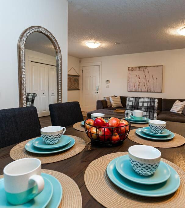 Villa Cozy Renovated Oasis W Private Terrace & Parking Victoria Exterior foto